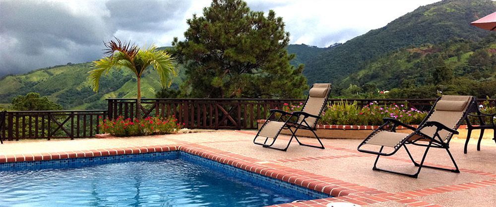Hotel Rancho La Aurora Jarabacoa Exterior photo