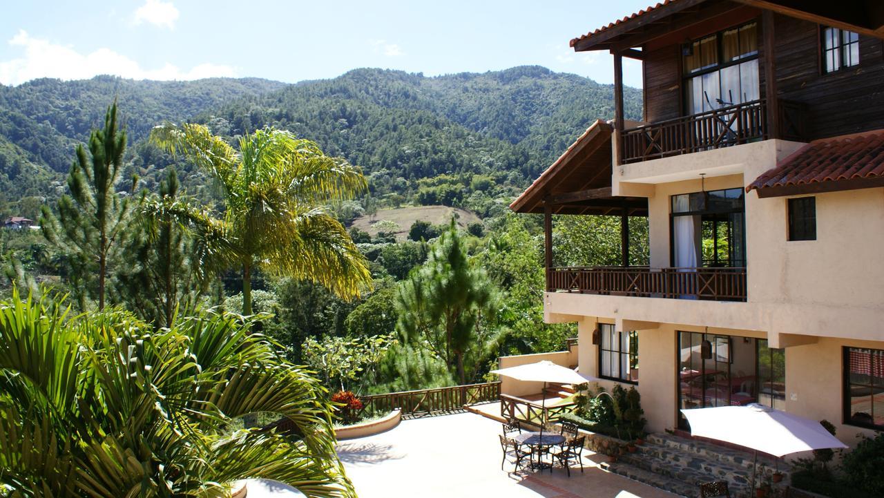 Hotel Rancho La Aurora Jarabacoa Exterior photo