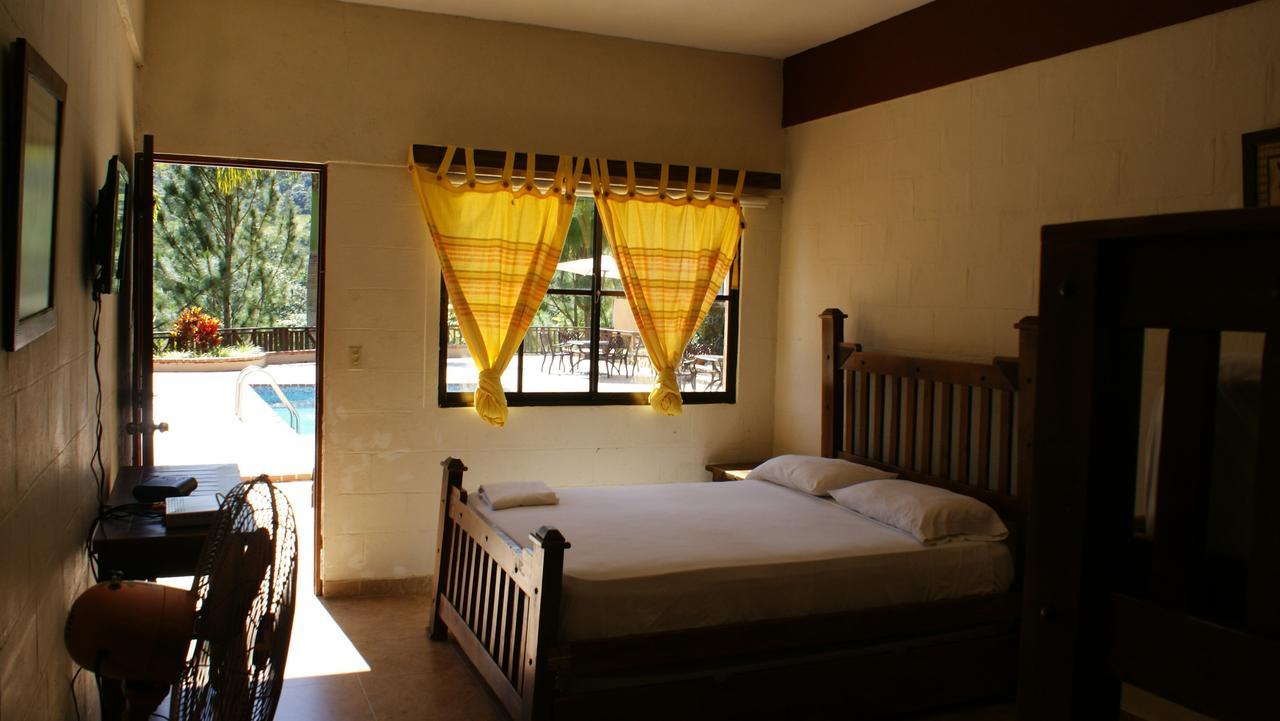 Hotel Rancho La Aurora Jarabacoa Exterior photo