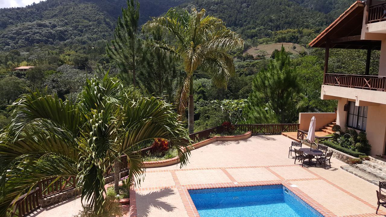 Hotel Rancho La Aurora Jarabacoa Exterior photo